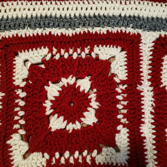 Vintage Quilt Afgan Throw Red Grey White68" × 44" in  New - Picture 5 of 14